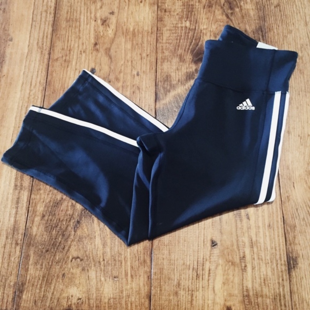 Adidas size L - Picture 2 of 6
